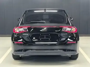 2023 Honda Civic с пробегом 32 000 км