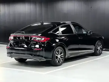 2023 Honda Civic с пробегом 32 000 км