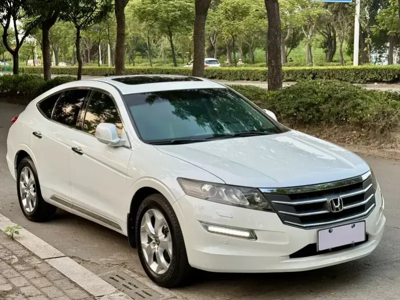 2012 Honda Crosstour с пробегом 140 000 км