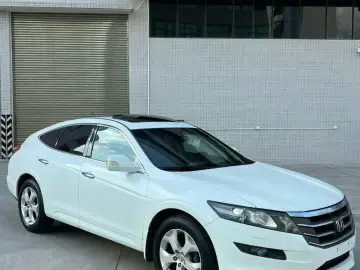 2012 Honda Crosstour с пробегом 166 000 км