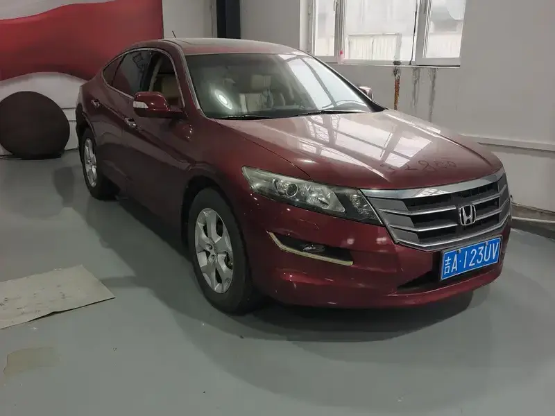 2012 Honda Crosstour с пробегом 117 000 км
