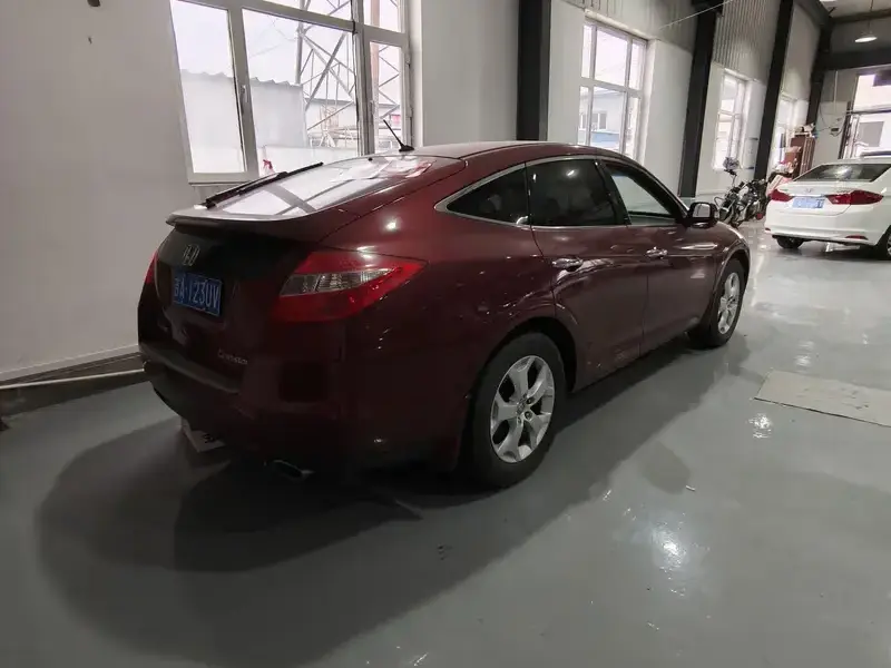 2012 Honda Crosstour с пробегом 117 000 км