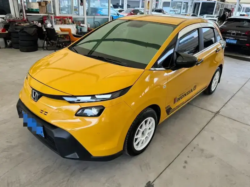 2026 Honda Fit с пробегом 12 000 км