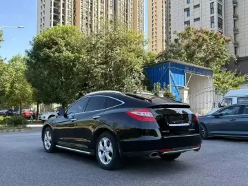 2012 Honda Crosstour с пробегом 87 000 км