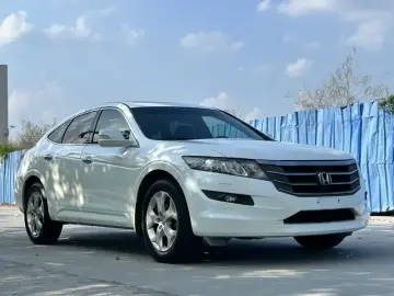 2014 Honda Crosstour с пробегом 160 000 км