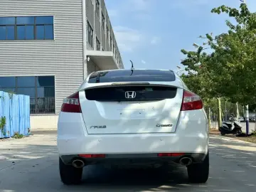 2014 Honda Crosstour с пробегом 160 000 км