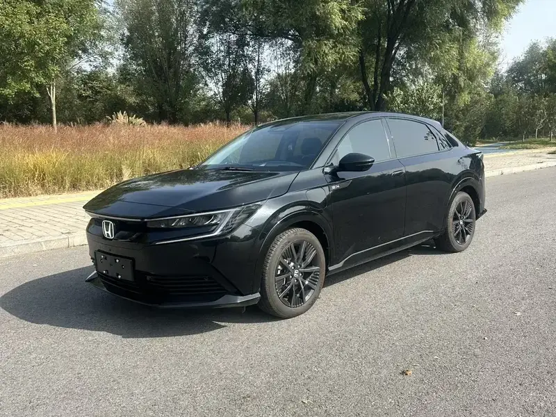 2024 Honda e:NP2 с пробегом 25 000 км