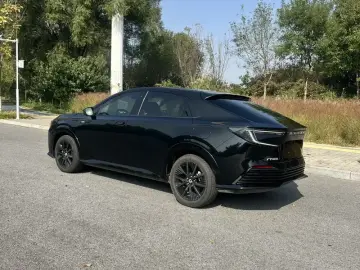 2024 Honda e:NP2 с пробегом 25 000 км