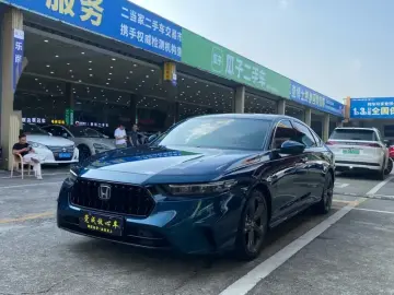 2025 Honda Inspire с пробегом 4 000 км