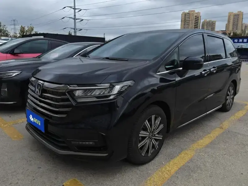 2024 Honda Odyssey с пробегом 21 000 км