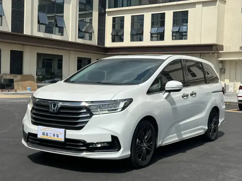 2022 Honda Odyssey с пробегом 42 000 км
