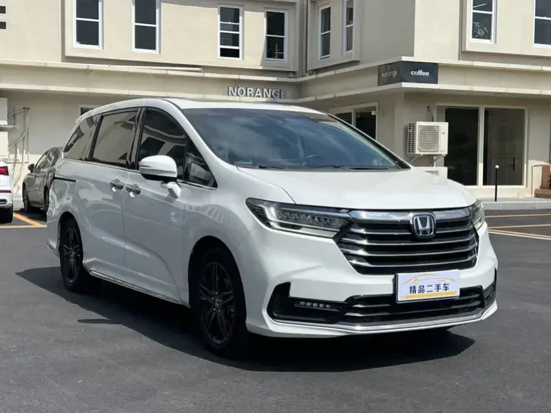2022 Honda Odyssey с пробегом 42 000 км