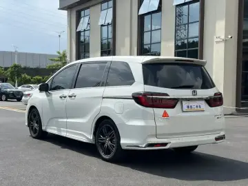 2022 Honda Odyssey с пробегом 42 000 км