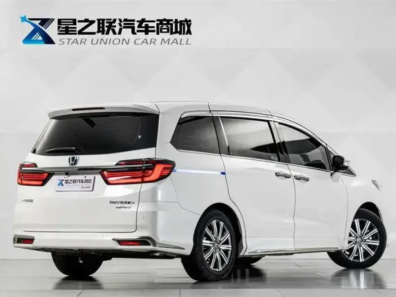 2024 Honda Odyssey с пробегом 10 700 км