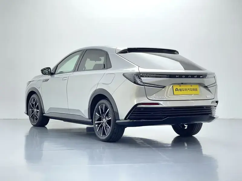 2024 Honda e:NP2 с пробегом 17 800 км