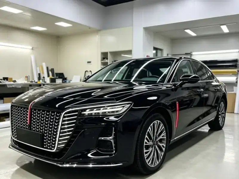 2023 Hongqi H5 с пробегом 26 000 км