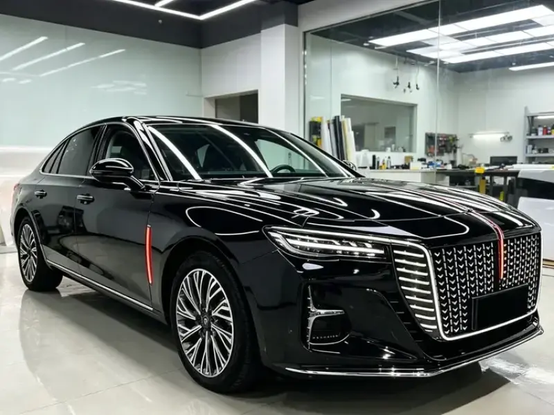 2023 Hongqi H5 с пробегом 26 000 км