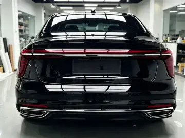 2023 Hongqi H5 с пробегом 26 000 км