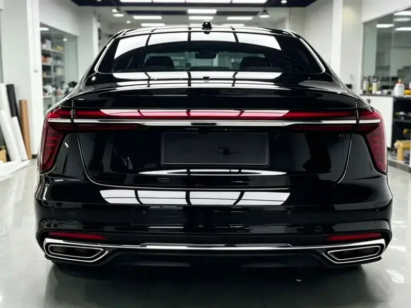 2023 Hongqi H5 с пробегом 26 000 км