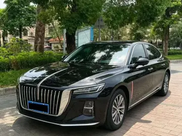 2024 Hongqi H5 с пробегом 30 000 км