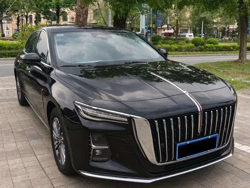 2024 Hongqi H5 с пробегом 30 000 км