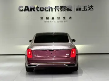 2024 Hongqi Guoya с пробегом 35 000 км