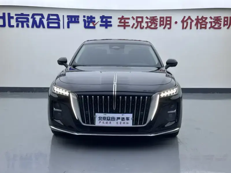 2024 Hongqi H5 с пробегом 16 000 км