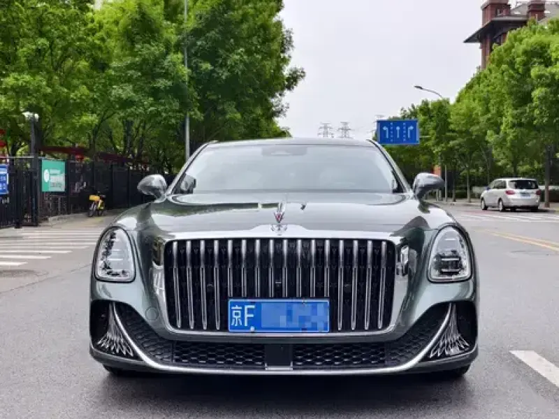 2024 Hongqi Guoya с пробегом 20 000 км