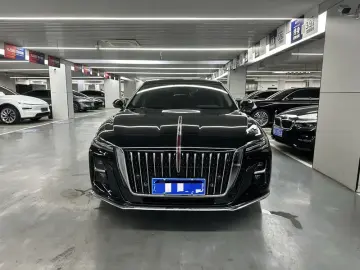 2025 Hongqi H5 с пробегом 9 000 км
