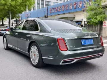 2024 Hongqi Guoya с пробегом 20 000 км