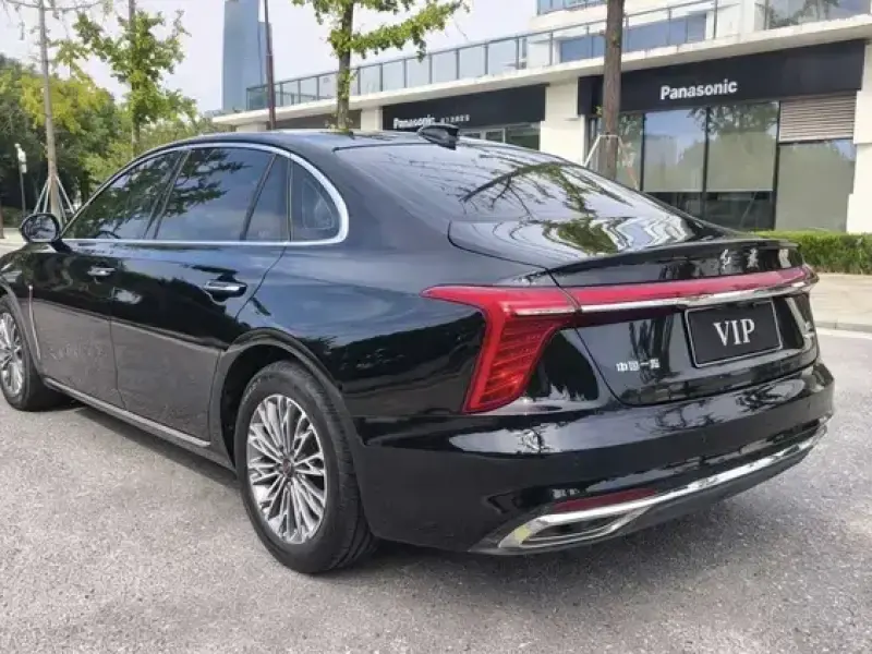2023 Hongqi H5 с пробегом 73 000 км