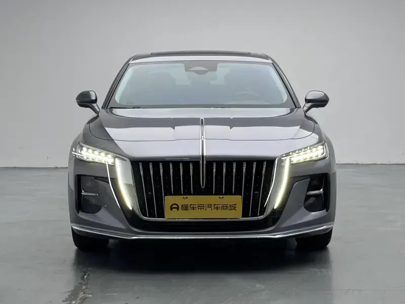 2023 Hongqi H5 с пробегом 18 800 км