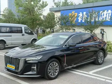 2024 Hongqi H5 с пробегом 38 000 км