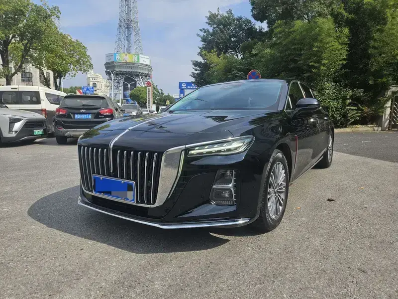 2023 Hongqi H5 с пробегом 73 000 км