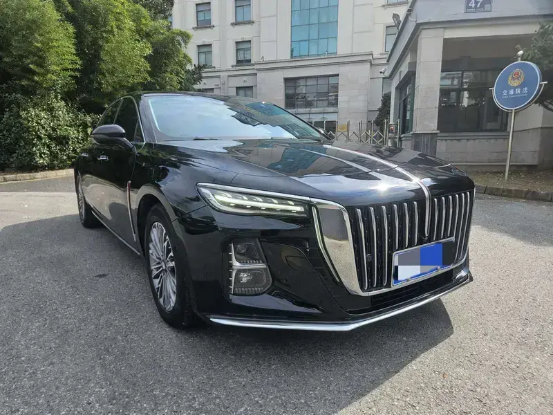 2023 Hongqi H5 с пробегом 73 000 км