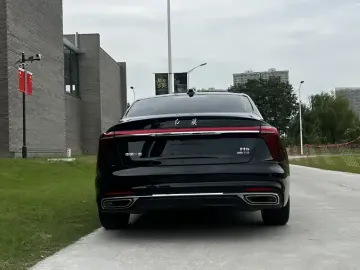 2023 Hongqi H5 с пробегом 60 000 км