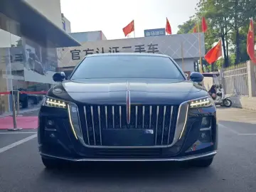 2023 Hongqi H5 с пробегом 15 000 км