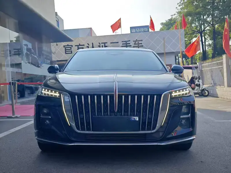 2023 Hongqi H5 с пробегом 15 000 км