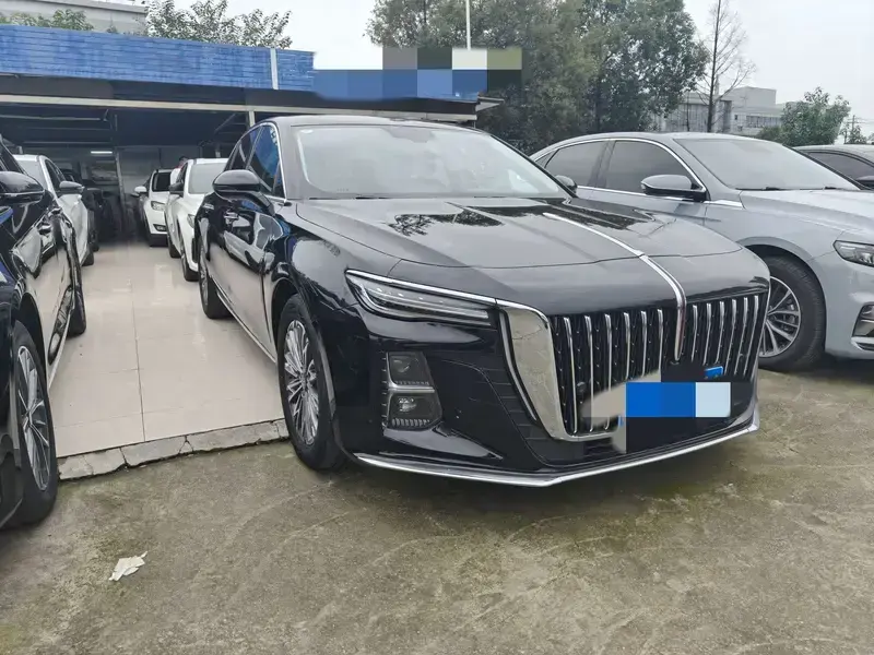 2023 Hongqi H5 с пробегом 31 000 км
