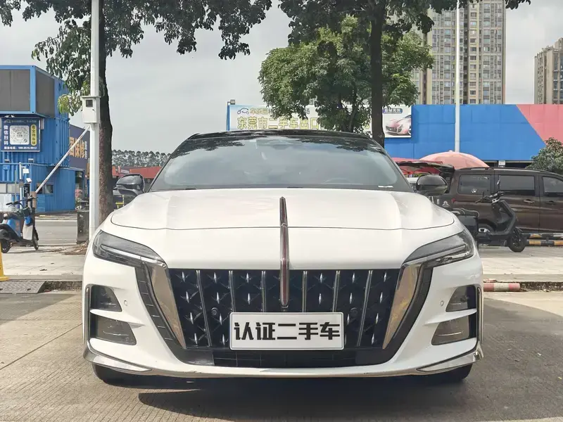 2023 Hongqi H6 с пробегом 26 800 км