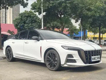 2023 Hongqi H6 с пробегом 26 800 км