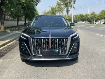 2025 Hongqi HS3 с пробегом 6 300 км