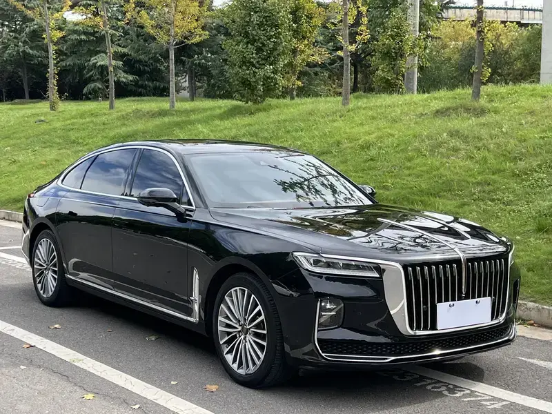 2023 Hongqi H9 с пробегом 43 000 км