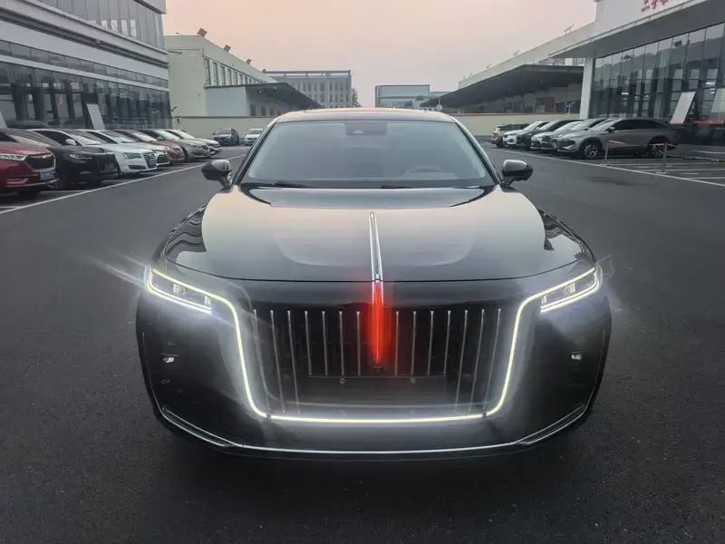 2022 Hongqi H9 с пробегом 80 000 км