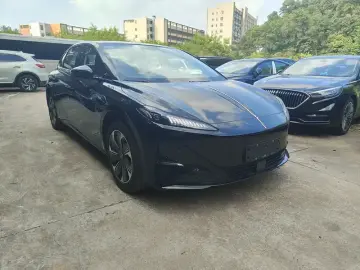 2025 Hongqi Tiangong 05 с пробегом 100 км