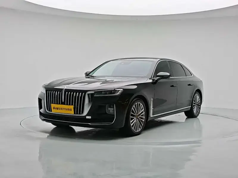 2022 Hongqi H9 с пробегом 32 400 км