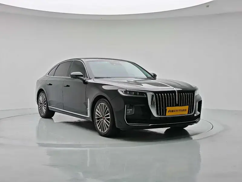 2022 Hongqi H9 с пробегом 32 400 км