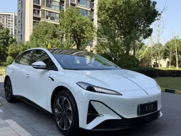 2025 Hongqi Tiangong 05 с пробегом 15 000 км