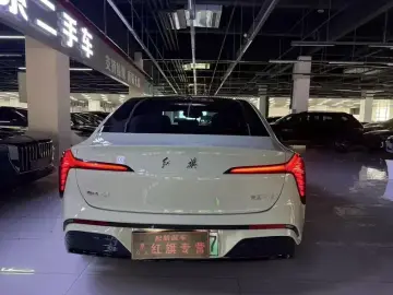 2025 Hongqi Tiangong 05 с пробегом 19 000 км