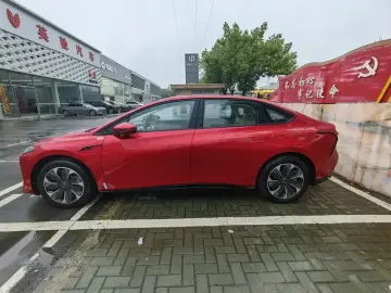 2025 Hongqi Tiangong 05 с пробегом 100 км